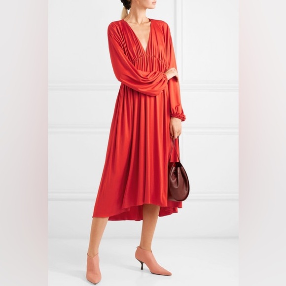 THE ROW
Sasha Gathered Satin-jersey Midi Dress in Red - Picture 2 of 6